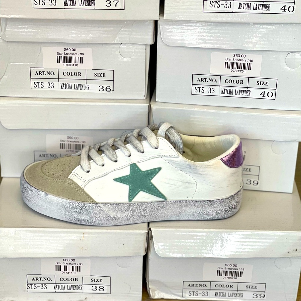 Star Sneakers ⭐️